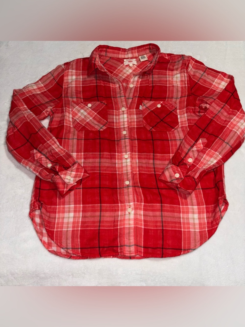 Levi’s 100% Cotton Boyfriend Fit Red Plaid Button Down Shirt Size Medium